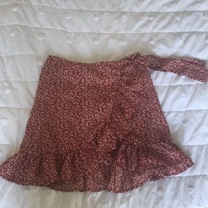 High waisted Ruffle skirt